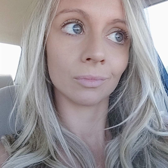 Meet your Posher, Lena - Picture 5 of 5